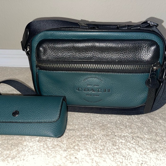 Coach Camera Bag & Matching Sunglasses Case 💯authentic - Picture 2 of 14